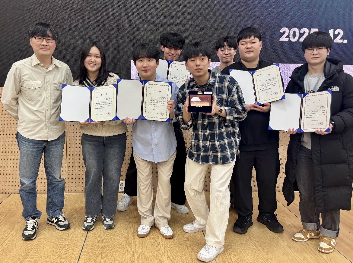우수동아리상 사진 2
