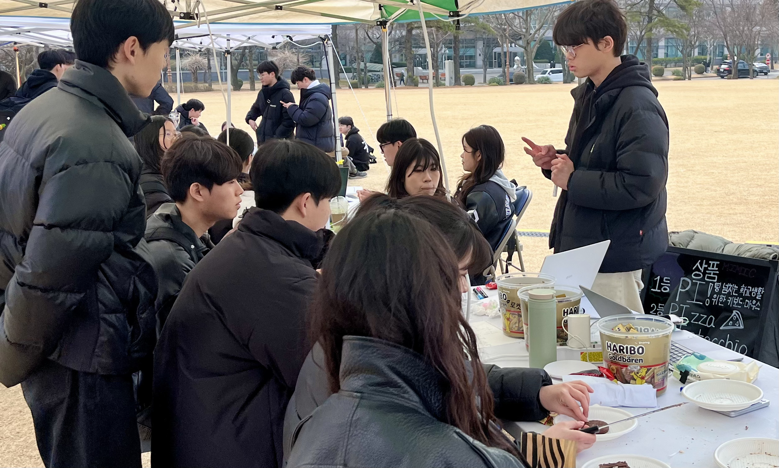 동아리 홍보부스 사진 1